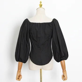 TWOTWINSTYLE Elegantiškas Juodos spalvos Marškinėliai Moterims Velniop Kaklo Išjungti Peties Žibintų Rankovėmis Palaidinė Moterų 2020 M. Rudenį Mados Naują Drabužių 121425