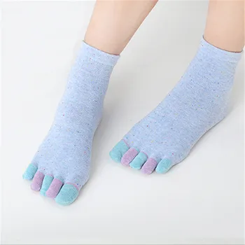 Rekomenduoju !!moterų penkių kojų kojinės 5pairs/daug rudens-žiemos spalvos kojų kojinių panele ir moterų spalvinga piršto medvilnės kojinės