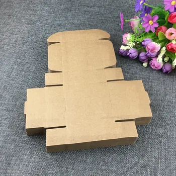 500pcs 6.5*6.5*3cm Kraft Popieriaus Dėžės Saldainių Apyrankę Festivalių Vestuves Simple Dovanos Kartono Pakuotės Dėžės