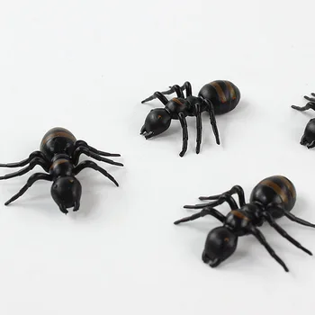 PVC Helovinas April Fool ' s Day netikrą didelės skruzdėlės 4*4cm žaidimas naujas keista, mažai žaislas gyvūnų, vabzdžių modelis dovana priedai