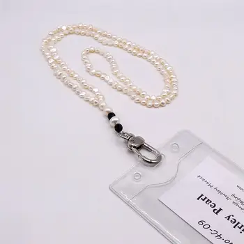 White pearl darbą kortelės kilpos grandinėje. Natūralus baltas baroko perlas. Rankų darbo pearl darbą kortelės grandinės. nemokamas pristatymas